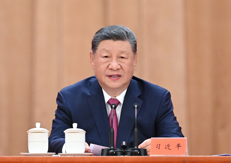   8月17日上午，中共中央、全国人大常委会、国务院、全国政协、中央军委在北京人民大会堂隆重举行大会，纪念伟大的马克思主义者，伟大的无产阶级革命家、政治家、军事家、外交家，中国特色社会主义伟大事业的杰出领导者江泽民同志诞辰100周年。中共中央总书记、国家主席、中央军委主席习近平出席大会并发表重要讲话。